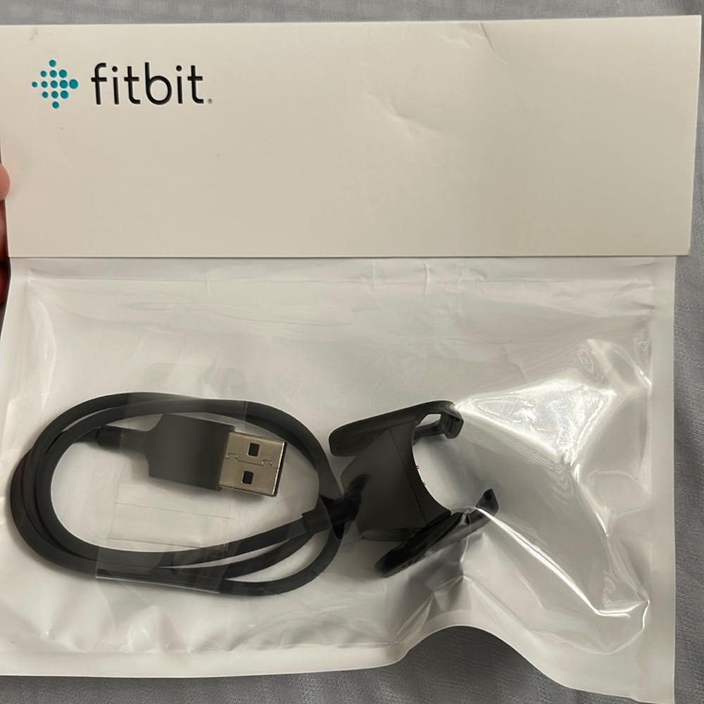 FItbit Charge 3 or 4 charging cable